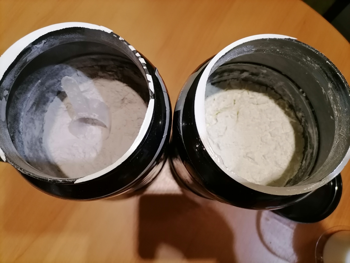 Фото покупателя №61 из 138: 2 банки протеин сывороточный со вкусом банана, шоколада 60 порций 1800 г., отзыв на 4 из 5, Ozon, 27 мая 2024