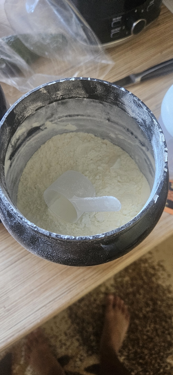 Фото покупателя №34 из 138: 2 банки протеин сывороточный со вкусом банана, шоколада 60 порций 1800 г., отзыв на 5 из 5, Ozon, 10 октября 2024