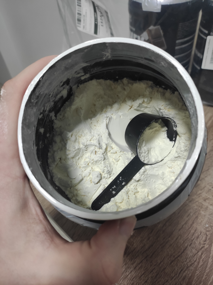 Фото покупателя №658 из 677: Протеин сывороточный 3 банки вкусы банан, шоколад, клубника 90 порций 2700 г, отзыв на 5 из 5, Ozon, 16 января 2024