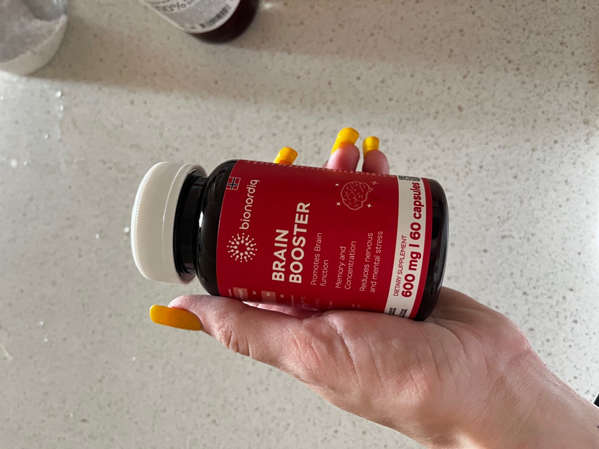Фото покупателя №625 из 814: Витаминный комплекс для мозга и памяти Brain Booster bionordiq 600 мг 60 капсул, ноотроп, для концентрации, витамины для мозга, для учёбы и работы, БАД, для иммунитета, для здоровья, для профилактики, отзыв на 5 из 5, Ozon, 6 июля 2024