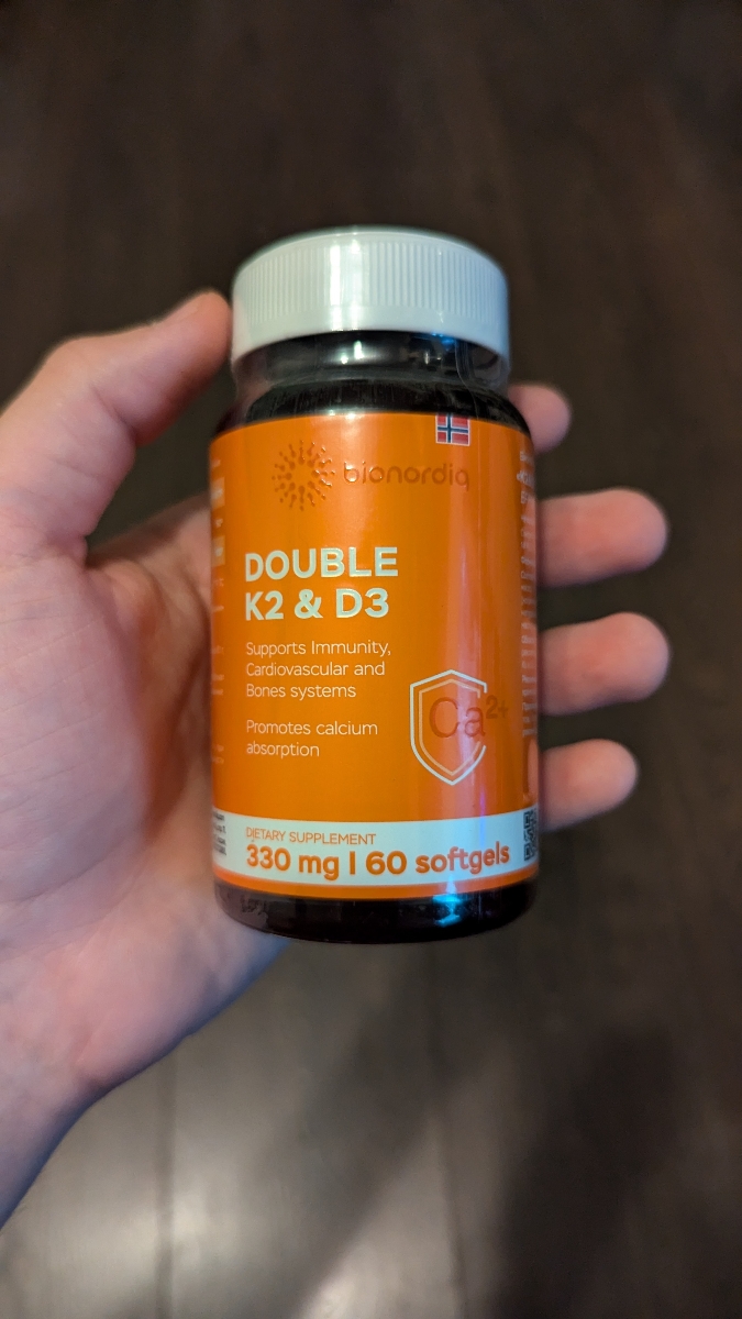 Фото покупателя №215 из 299: Витамины D3 и K2 для костей и сосудов Double K2 D3 bionordiq 330 мг 90 капсул, холекальциферол менахинон, витамин д3 к2, для иммунитета, витамины, БАД, для здоровья, для женщин и мужчин, для зубов, отзыв на 5 из 5, Ozon, 28 июня 2024