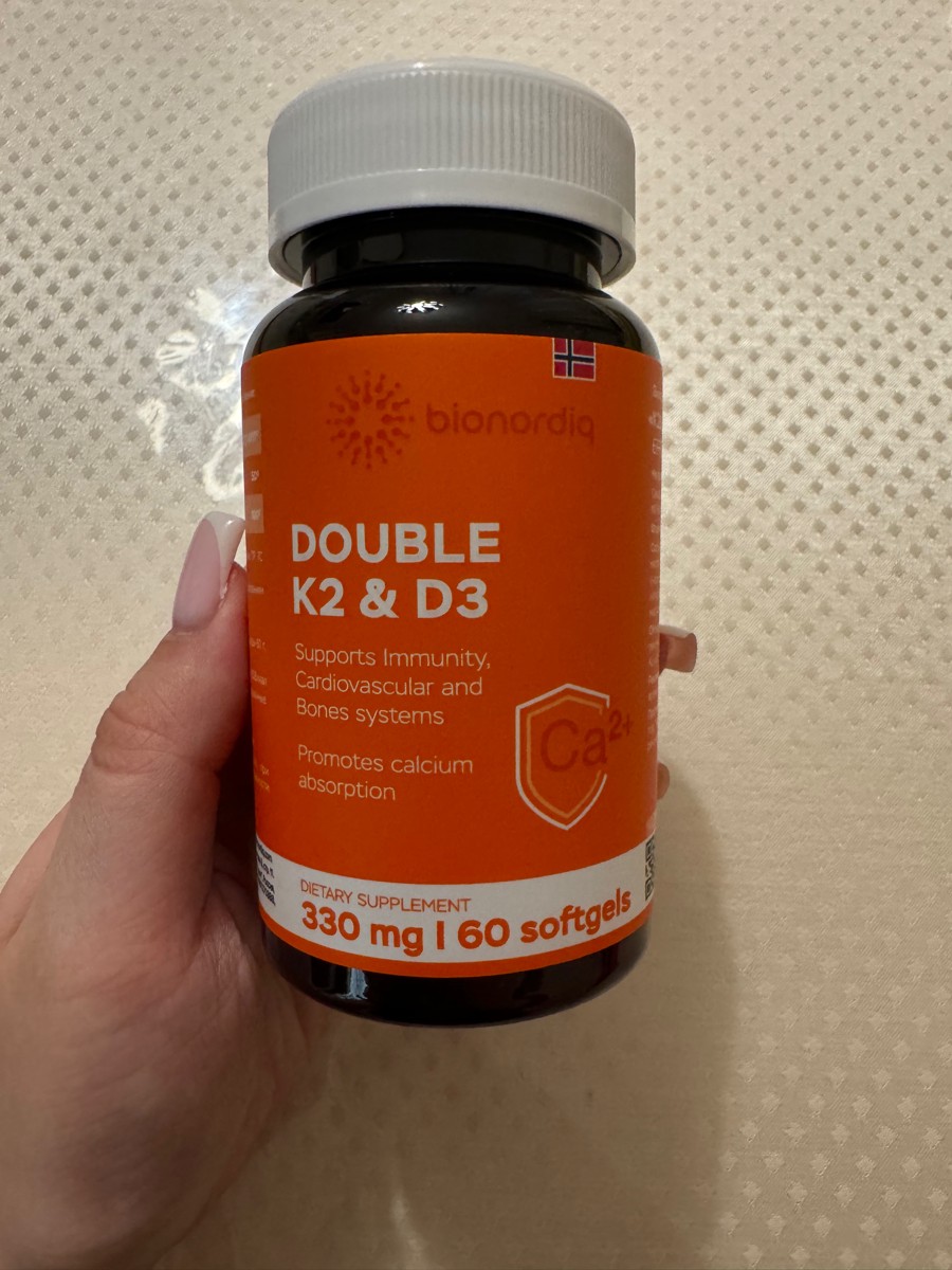 Фото покупателя №85 из 299: Витамины D3 и K2 для костей и сосудов Double K2 D3 bionordiq 330 мг 90 капсул, холекальциферол менахинон, витамин д3 к2, для иммунитета, витамины, БАД, для здоровья, для женщин и мужчин, для зубов, отзыв на 5 из 5, Ozon, 8 июля 2024