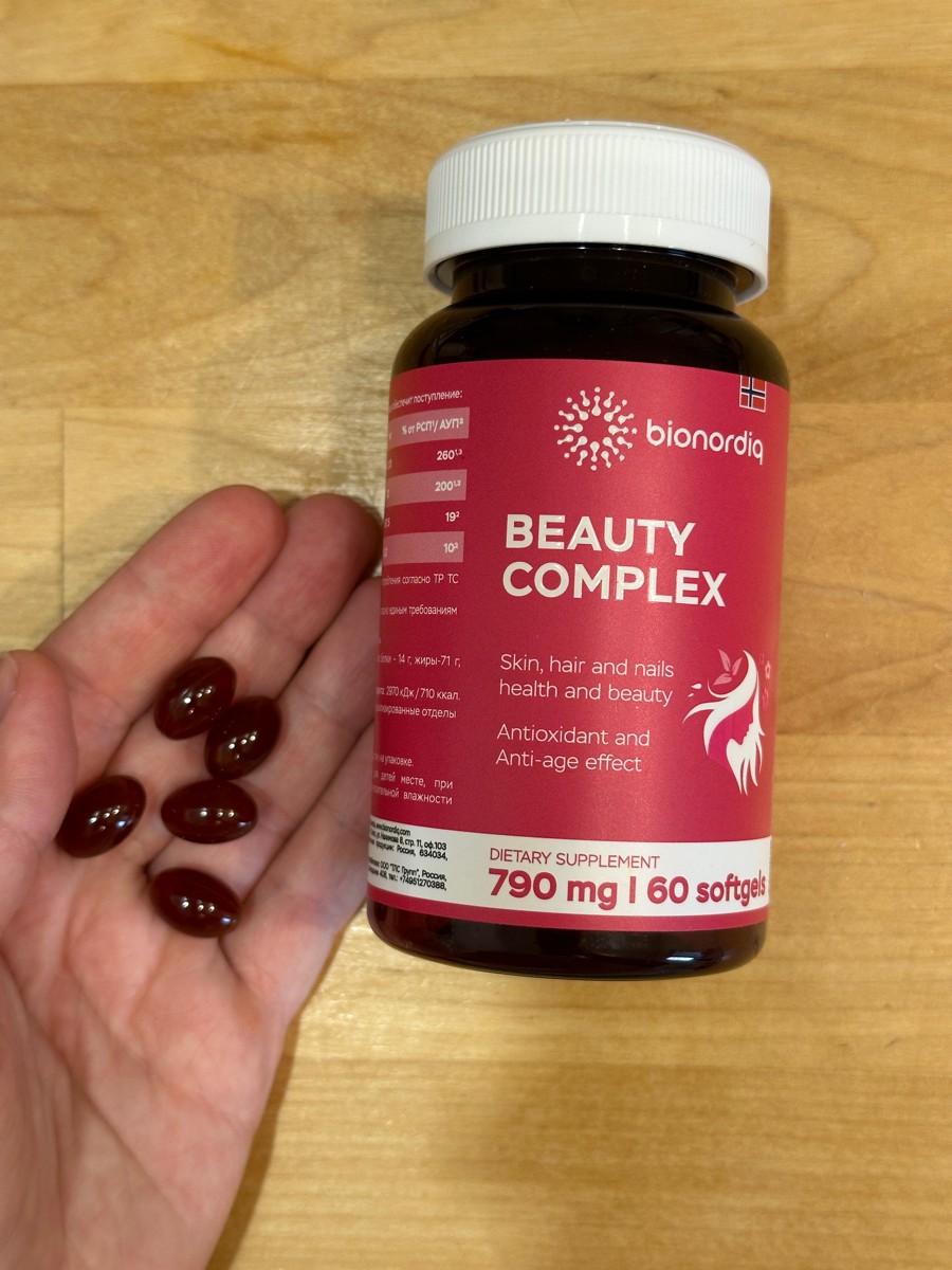 Фото покупателя №401 из 420: Витаминный комплекс для волос ногтей и кожи Beauty Complex bionordiq 790 мг 60 капсул, биотин коллаген, витамины красоты, для женщин, для роста волос, БАД, для иммунитета, для здоровья, для костей, отзыв на 5 из 5, Ozon, 25 июня 2024