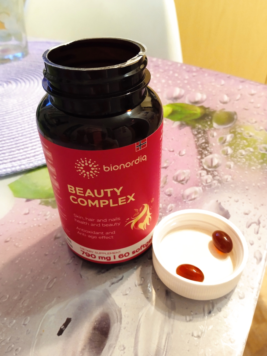 Фото покупателя №382 из 420: Витаминный комплекс для волос ногтей и кожи Beauty Complex bionordiq 790 мг 60 капсул, биотин коллаген, витамины красоты, для женщин, для роста волос, БАД, для иммунитета, для здоровья, для костей, отзыв на 5 из 5, Ozon, 27 июня 2024