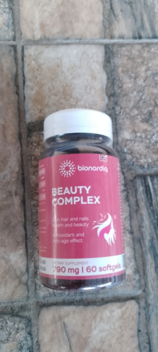 Фото покупателя №377 из 420: Витаминный комплекс для волос ногтей и кожи Beauty Complex bionordiq 790 мг 60 капсул, биотин коллаген, витамины красоты, для женщин, для роста волос, БАД, для иммунитета, для здоровья, для костей, отзыв на 5 из 5, Ozon, 28 июня 2024