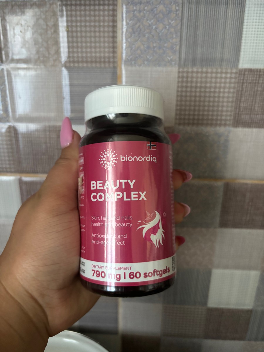 Фото покупателя №260 из 420: Витаминный комплекс для волос ногтей и кожи Beauty Complex bionordiq 790 мг 60 капсул, биотин коллаген, витамины красоты, для женщин, для роста волос, БАД, для иммунитета, для здоровья, для костей, отзыв на 5 из 5, Ozon, 7 июля 2024