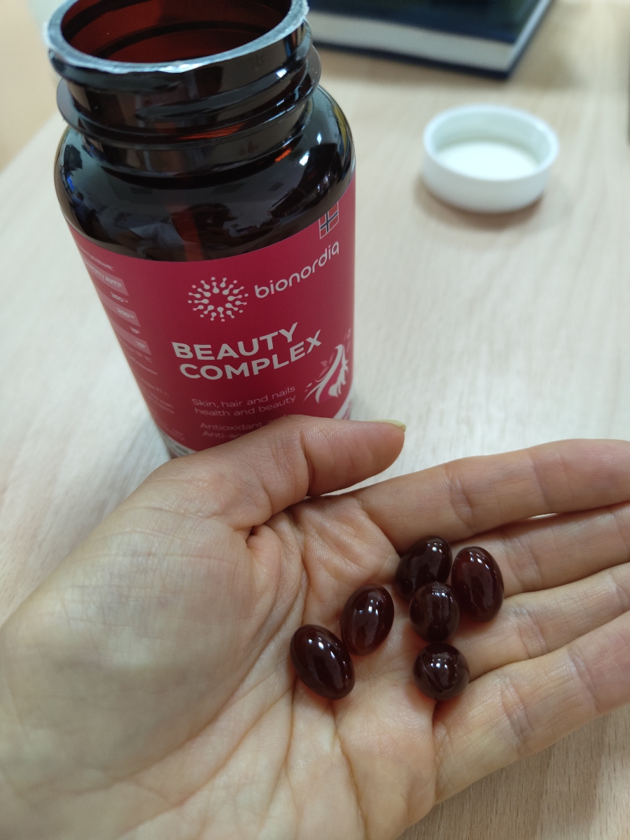 Фото покупателя №234 из 420: Витаминный комплекс для волос ногтей и кожи Beauty Complex bionordiq 790 мг 60 капсул, биотин коллаген, витамины красоты, для женщин, для роста волос, БАД, для иммунитета, для здоровья, для костей, отзыв на 5 из 5, Ozon, 8 июля 2024