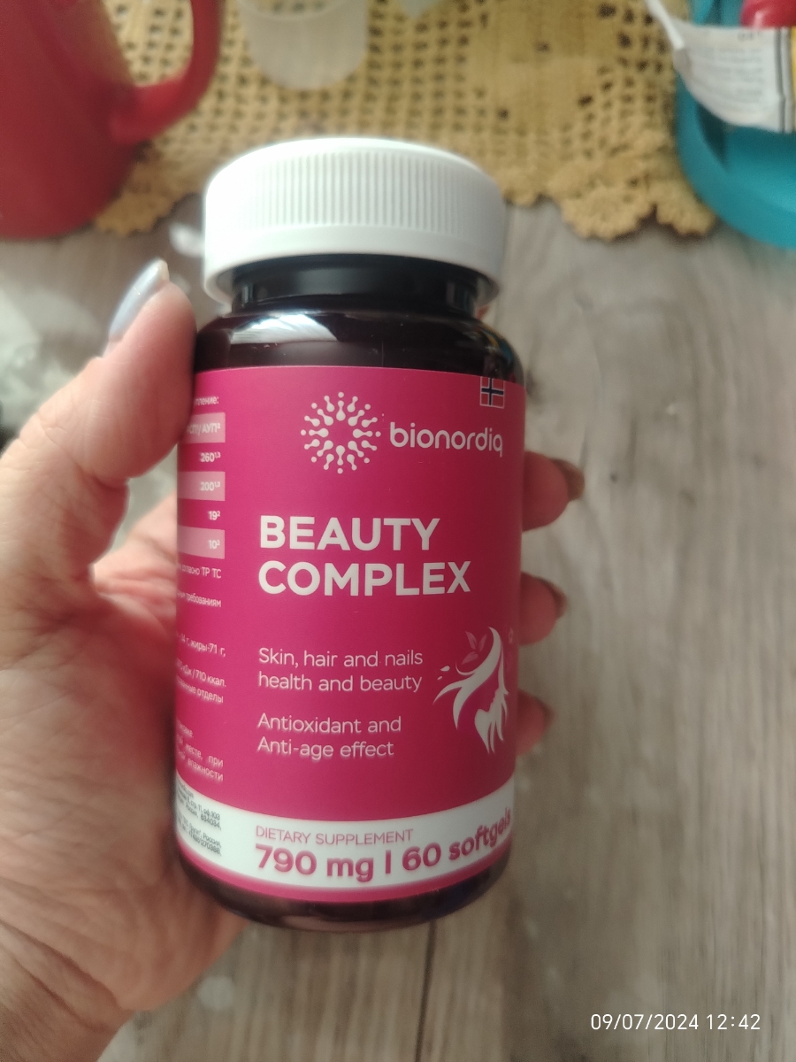 Фото покупателя №180 из 420: Витаминный комплекс для волос ногтей и кожи Beauty Complex bionordiq 790 мг 60 капсул, биотин коллаген, витамины красоты, для женщин, для роста волос, БАД, для иммунитета, для здоровья, для костей, отзыв на 5 из 5, Ozon, 11 июля 2024