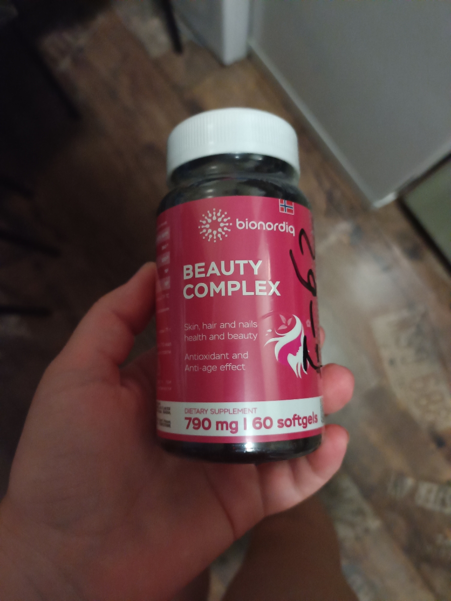 Фото покупателя №96 из 420: Витаминный комплекс для волос ногтей и кожи Beauty Complex bionordiq 790 мг 60 капсул, биотин коллаген, витамины красоты, для женщин, для роста волос, БАД, для иммунитета, для здоровья, для костей, отзыв на 5 из 5, Ozon, 19 июля 2024