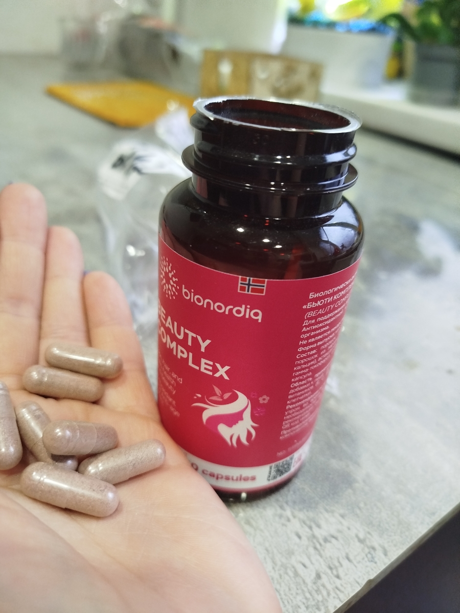 Фото покупателя №34 из 420: Витаминный комплекс для волос ногтей и кожи Beauty Complex bionordiq 790 мг 60 капсул, биотин коллаген, витамины красоты, для женщин, для роста волос, БАД, для иммунитета, для здоровья, для костей, отзыв на 5 из 5, Ozon, 19 ноября 2025