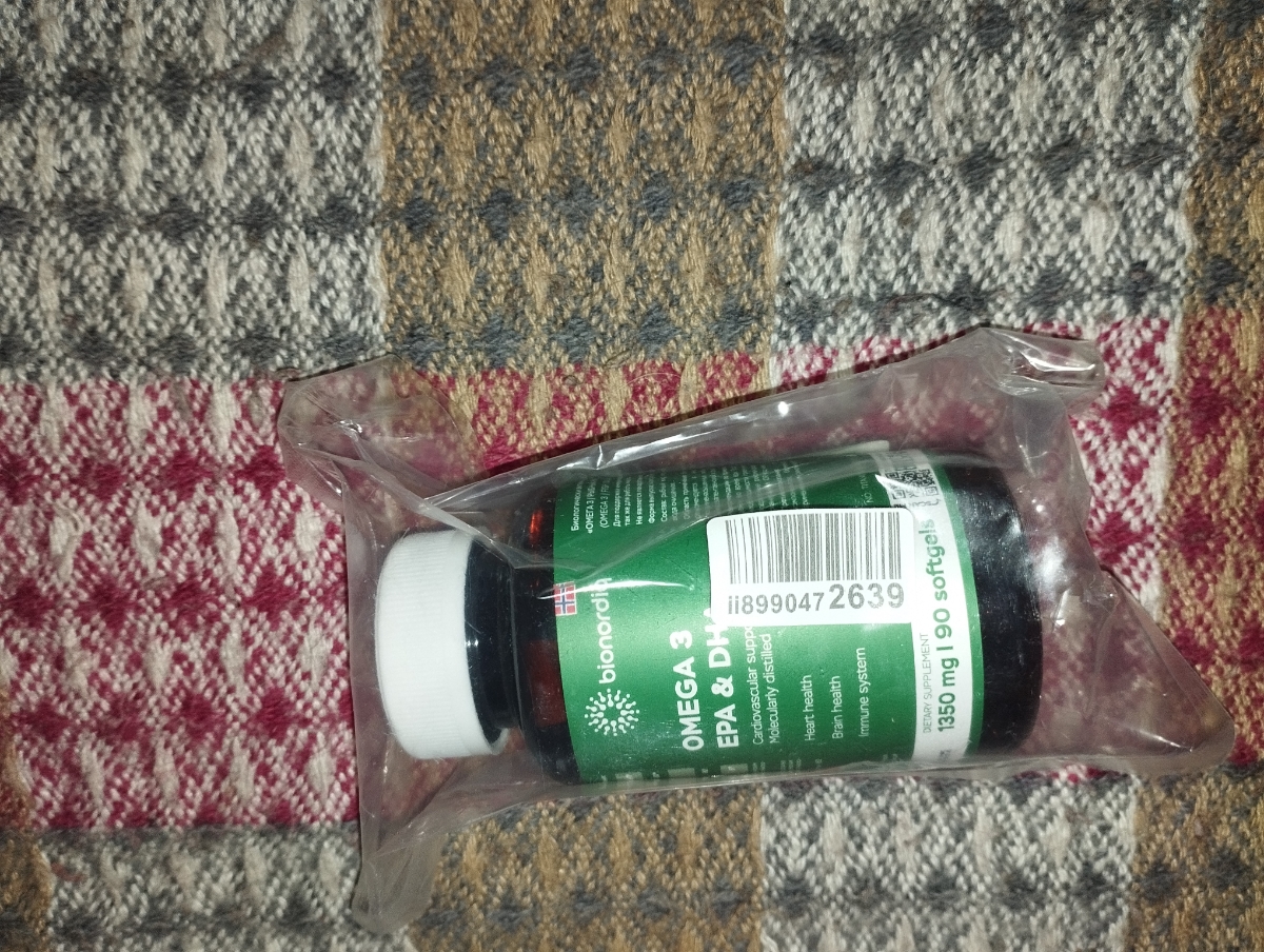 Фото покупателя №41 из 144: Омега 3 витаминный комплекс Omega 3 EPA DHA bionordiq 1350 мг 90 капсул, рыбий жир, для сердца и сосудов, для иммунитета, для волос и кожи, для женщин и мужчин, для здоровья, витамины, БАД, для костей, отзыв на 5 из 5, Ozon, 10 апреля 2025