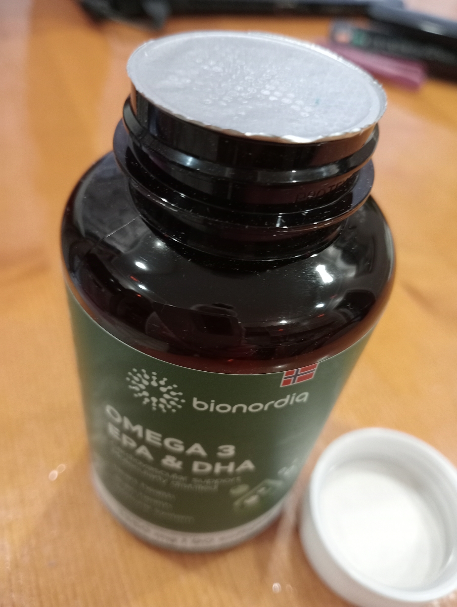 Фото покупателя №30 из 144: Омега 3 витаминный комплекс Omega 3 EPA DHA bionordiq 1350 мг 90 капсул, рыбий жир, для сердца и сосудов, для иммунитета, для волос и кожи, для женщин и мужчин, для здоровья, витамины, БАД, для костей, отзыв на 5 из 5, Ozon, 23 сентября 2025