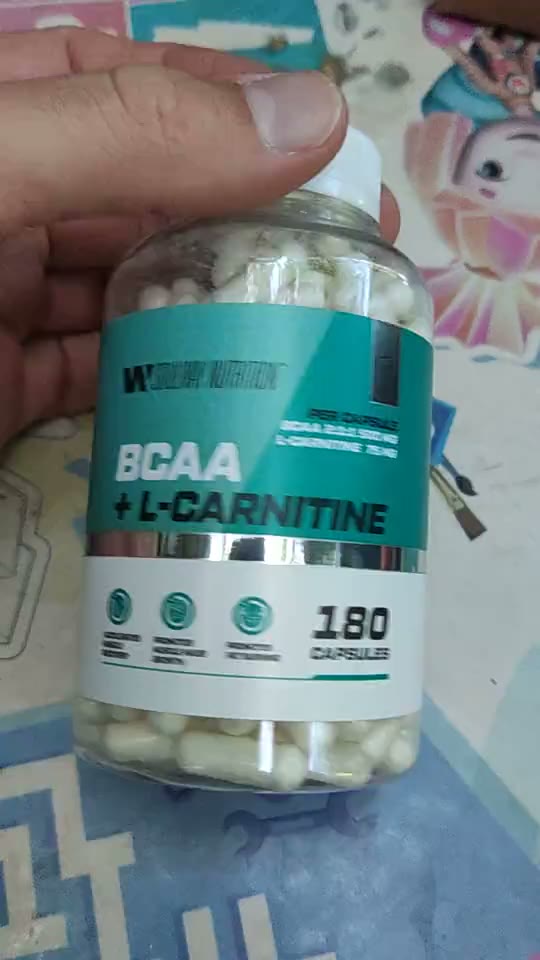 Кадр из видео покупателя №3 из 3: BCAA + L-карнитин Soul Way 180 капсул, аминокислоты для сушки и рельефа, спортивное питание, для похудения, для выносливости, жиросжигатель, для мужчин и женщин, для тренировок, аминокислоты для мышц, отзыв на 5 из 5, Ozon, 29 сентября 2024