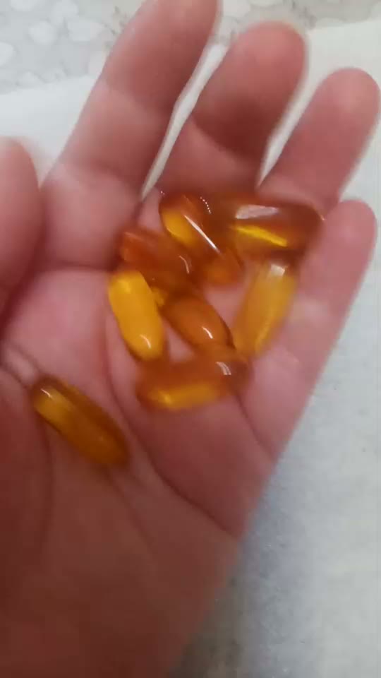 Кадр из видео покупателя №5 из 6: Омега 3 витаминный комплекс Omega 3 EPA DHA bionordiq 1350 мг 90 капсул, рыбий жир, для сердца и сосудов, для иммунитета, для волос и кожи, для женщин и мужчин, для здоровья, витамины, БАД, для костей, отзыв на 4 из 5, Ozon, 18 января 2025