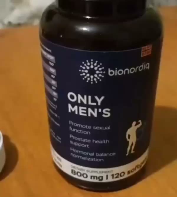 Кадр из видео покупателя №4 из 6: Комплекс витамины для мужчин Only Men's / 1020 mg / 60 капсул, отзыв на 5 из 5, Ozon, 18 января 2025